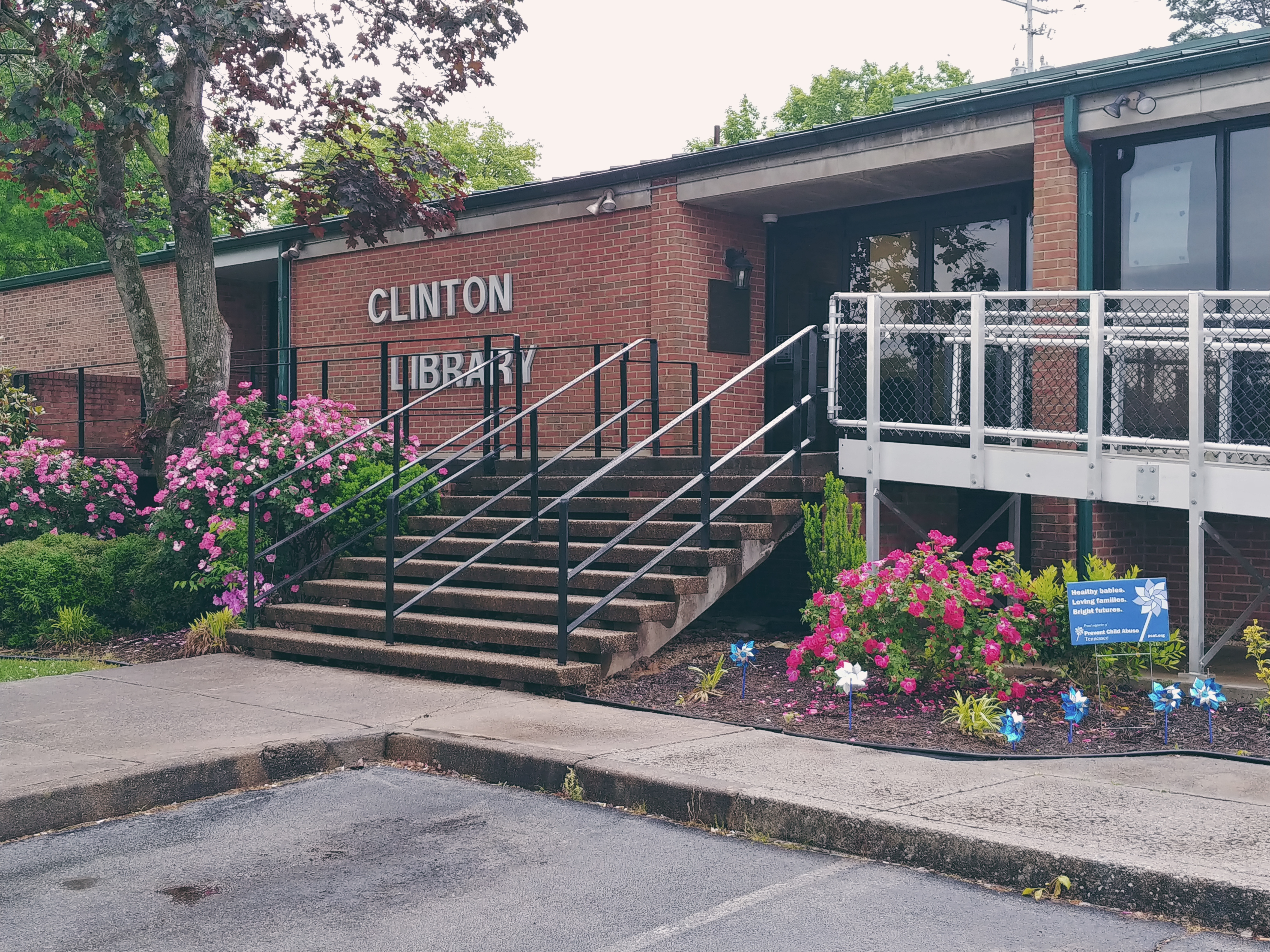 Clinton Public Library