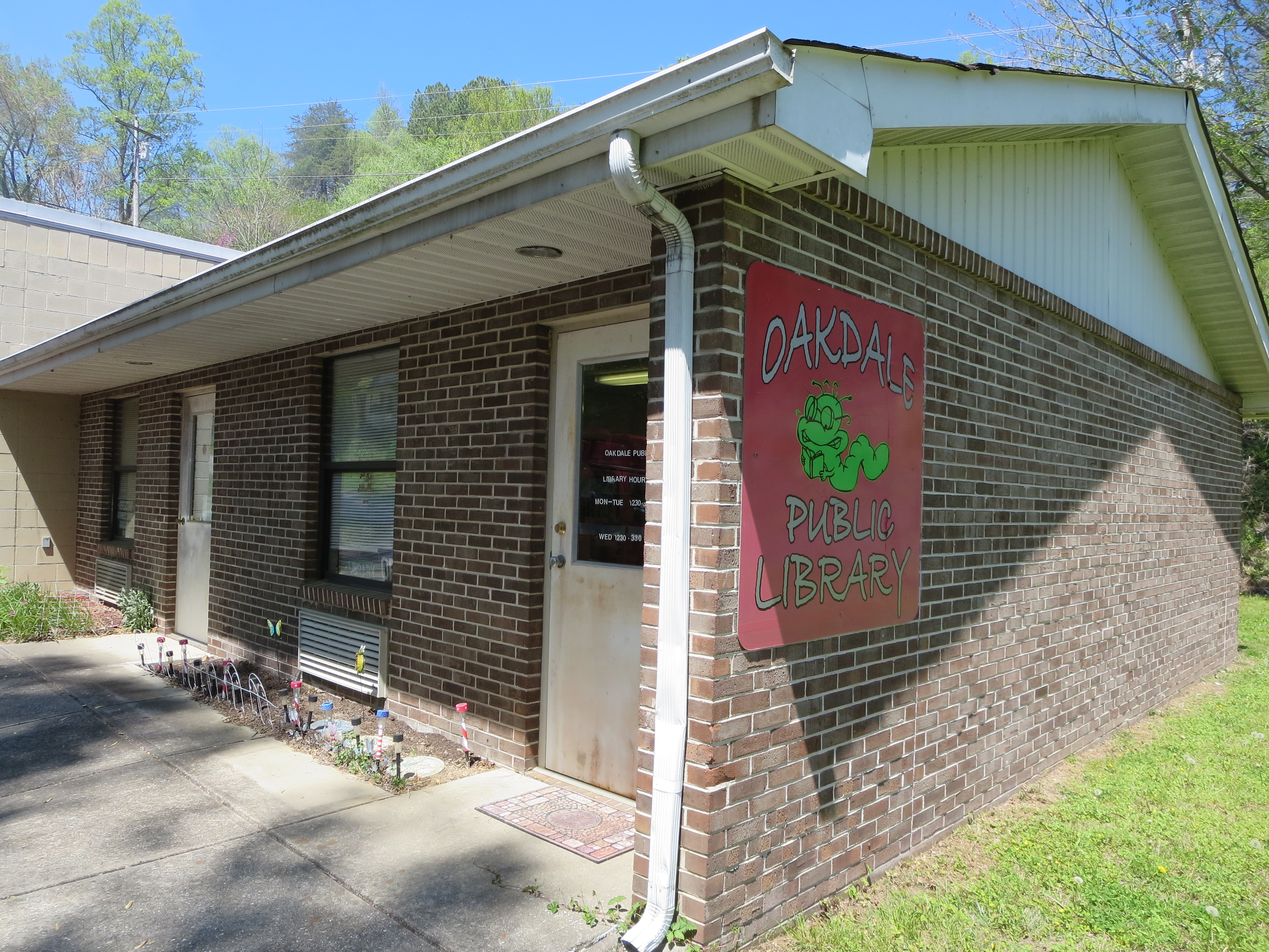 Oakdale Public Library