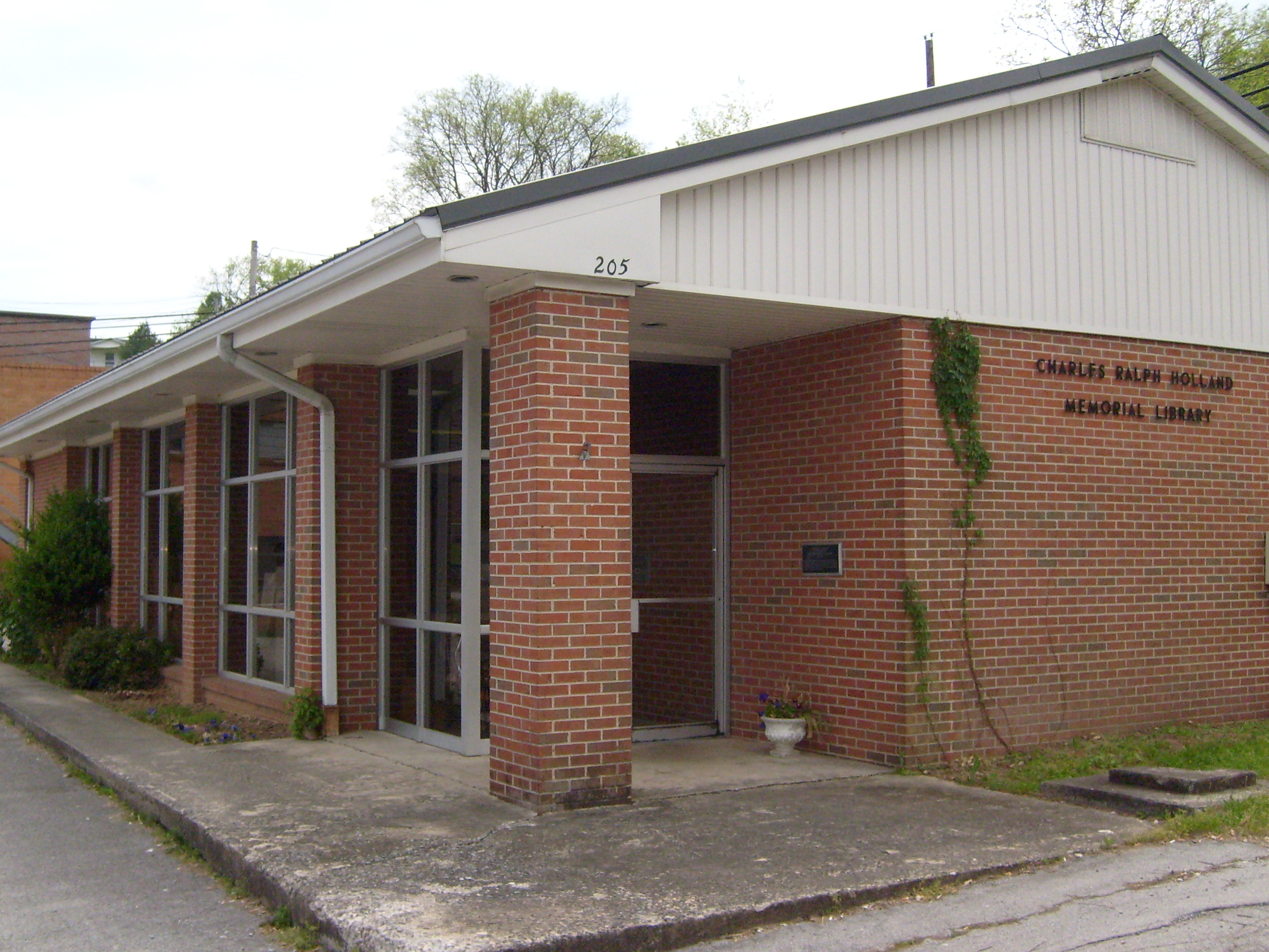 Charles Ralph Holland Memorial Library