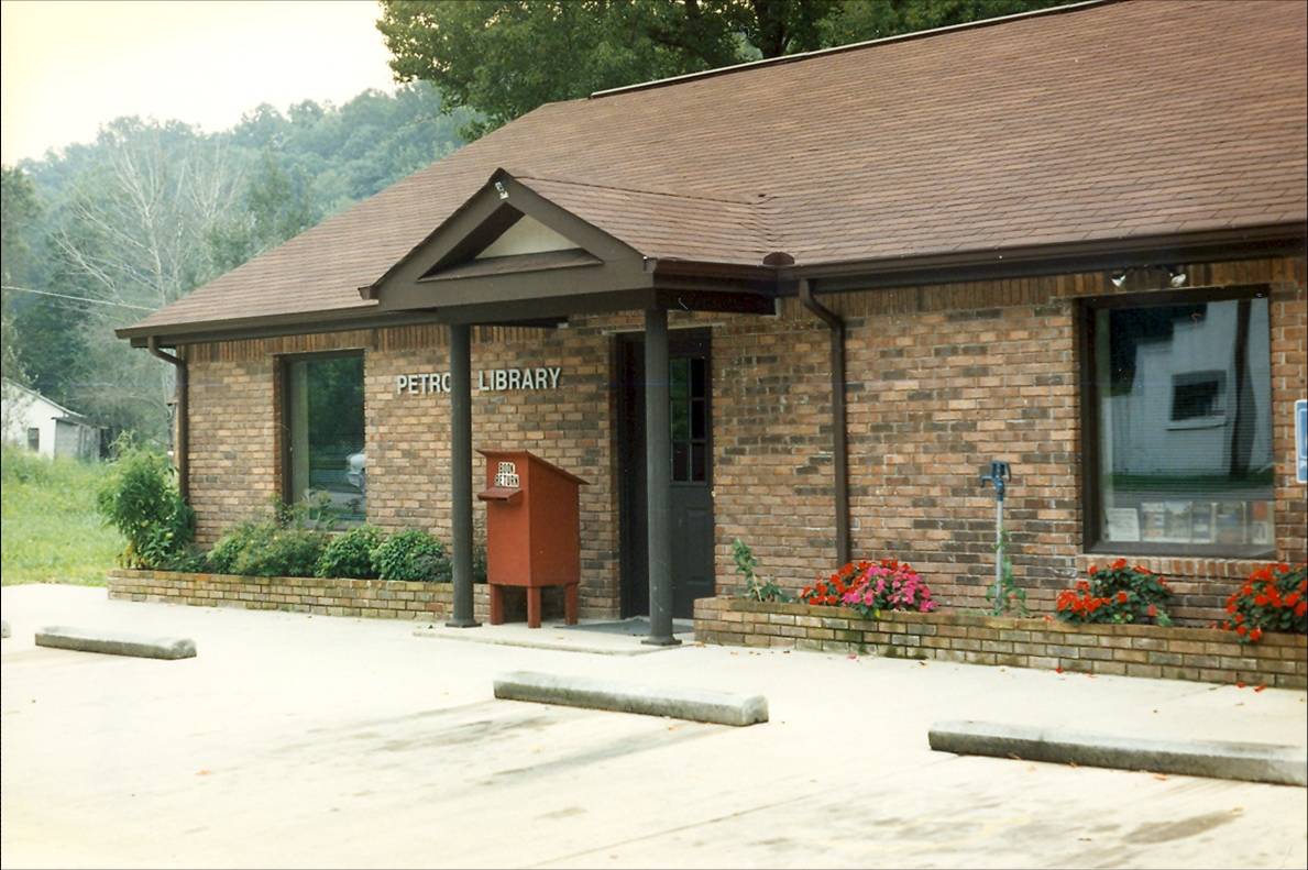 Petros Public Library